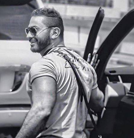 تامر حسني يشارك بمبادرة لمساعدة فقير.. والجمهور: 