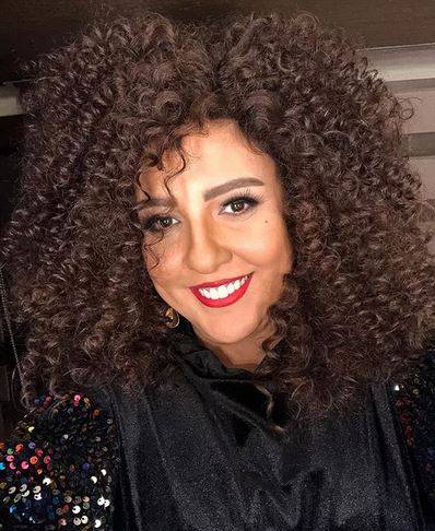 بعد انتشار شائعة انفصالها عن زوجها.. مي كساب ترد