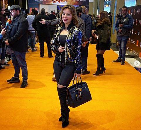 بالفيديو - سوزان نجم الدين تتعرض للسخرية بسبب تدابيرها من كورونا