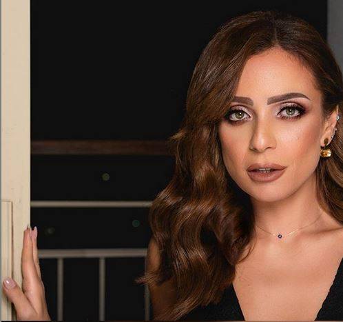 بالفيديو - ريم البارودي على طبيعتها من 