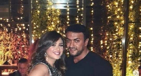 فنانة تفجر مفاجأة عن علاقة ياسمين عبد العزيز وأحمد العوضي