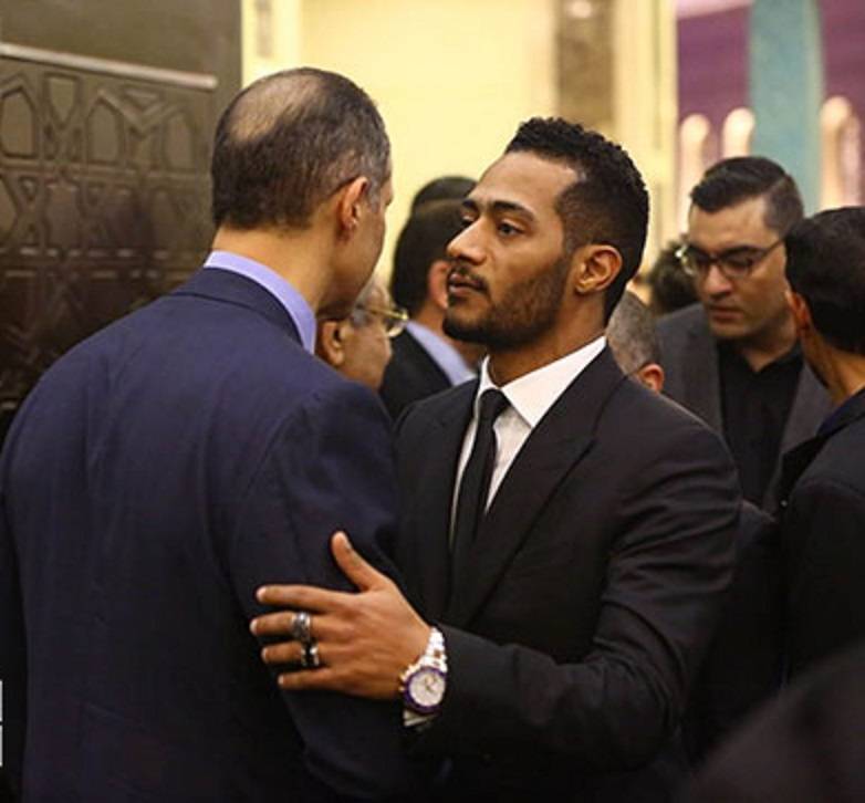 بالصور - استعراض جديد لمحمد رمضان في عزاء الرئيس مبارك لإثارة الجدل