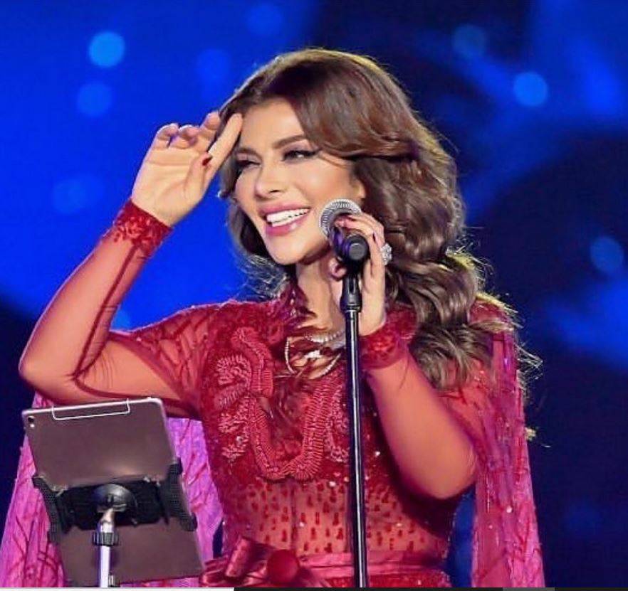 بالفيديو - أصالة تجري تعديلات تجميلية وتوضح سبب ظهور النتوءات في وجهها