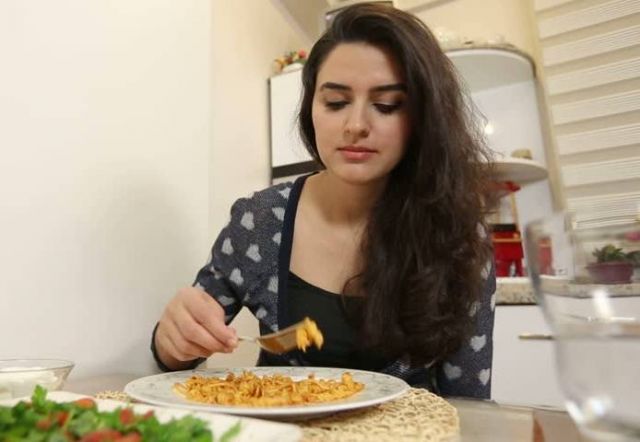 هل يمكن تناول المعكرونة والأرز خلال العشاء؟ هل يمكن تناول المعكرونة والأرز خلال العشاء؟