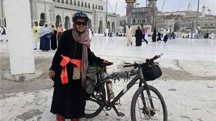 سارة حابة في الحرم المكي