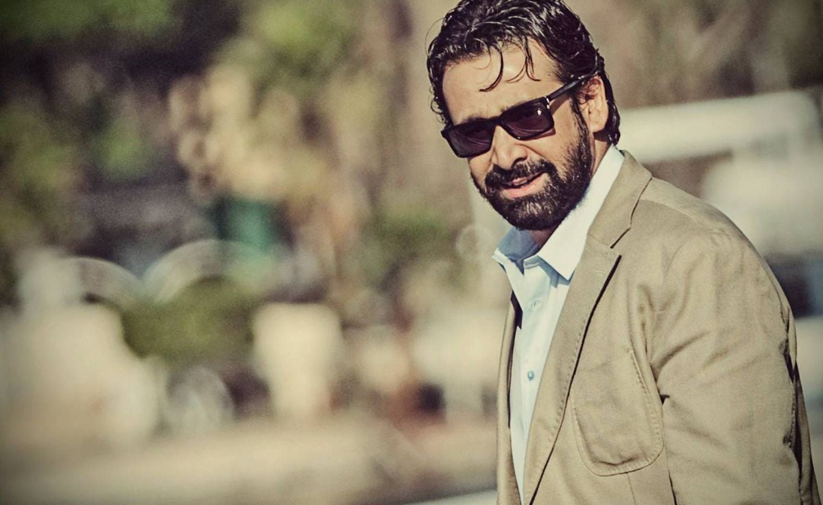 كريم عبد العزيز ينسى سخرية أحمد فهمي منه ويجامله