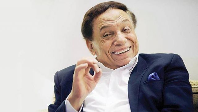 غياب عادل إمام عن عزاء حسني مبارك يثير القلق حول صحته .. ونجله: 