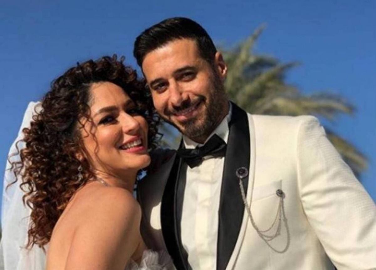 صورة تعيد الأقاويل عن زواج أحمد السعدني وندى موسى