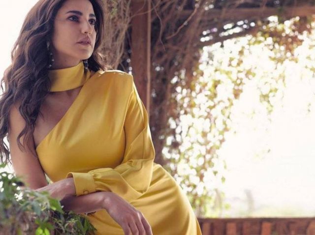 بالفيديو - أمير كرارة يتغزل بجمال درة.. وهي ترد: البلوك جاهز