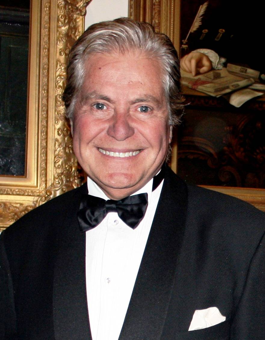 حسين فهمي يقدم الأدلة: سعاد حسني لم تنتحر وماتت مقتولة