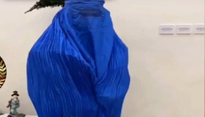 بالفيديو - إعلامية خليجية بالبرقع الأفغاني  خوفاً من كورونا