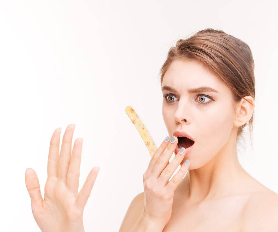 هكذا تتخلصين من اصفرار الأظافر في دقائق قليلة