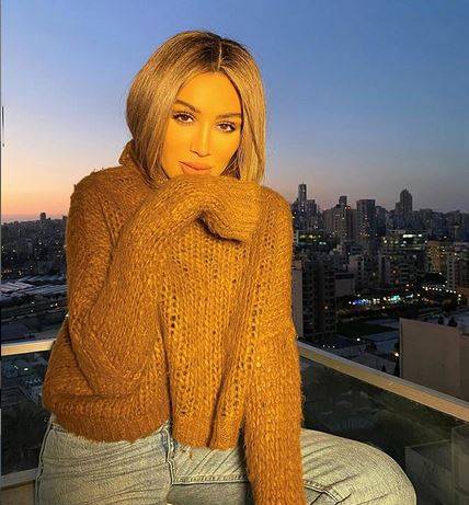 بالفيديو - مايا دياب تعلن حالة طوارئ وتتخذ اجراءات غريبة لمنع كورونا