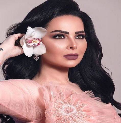 بالفيديو - ديانا كرزون تتحضر لحفل زفافها في المنزل وترقص بالطرحة