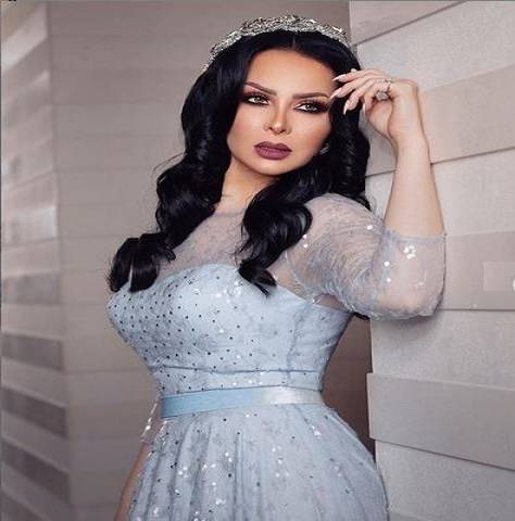 بالفيديو والصور - بفستان مطرز بالذهب والأصداف.. هكذا احتفلت ديانا كرزون بخطوبتها