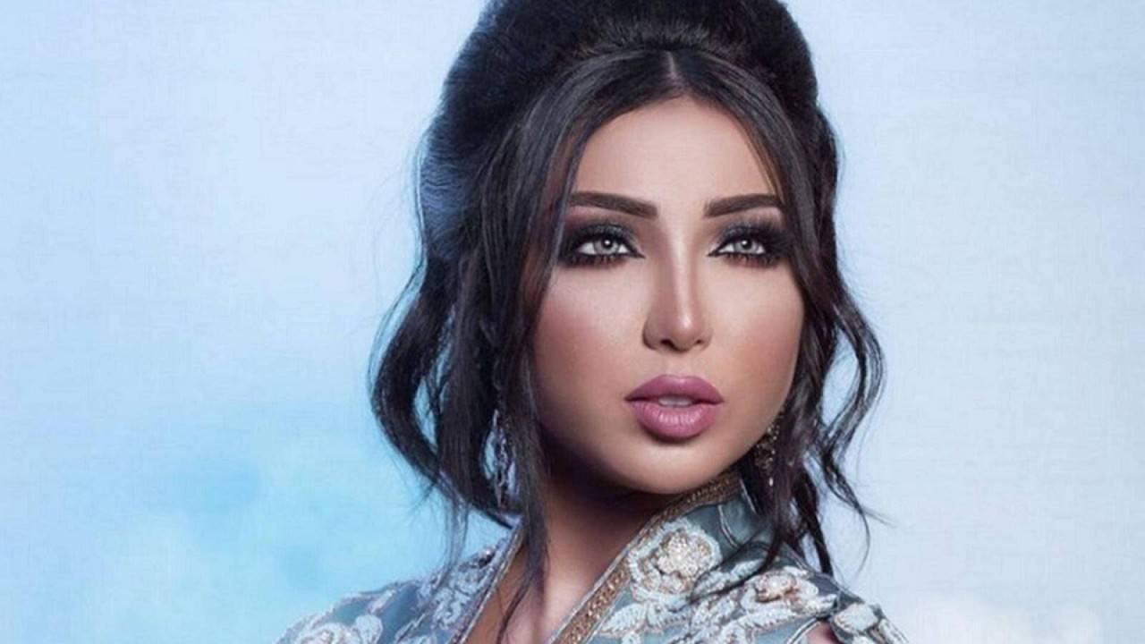 محطات في حياة دنيا بطمة المثيرة للجدل!