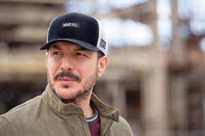 باسل خيّاط وأمل بشوشة وليا بو شعيا في "النحّات"