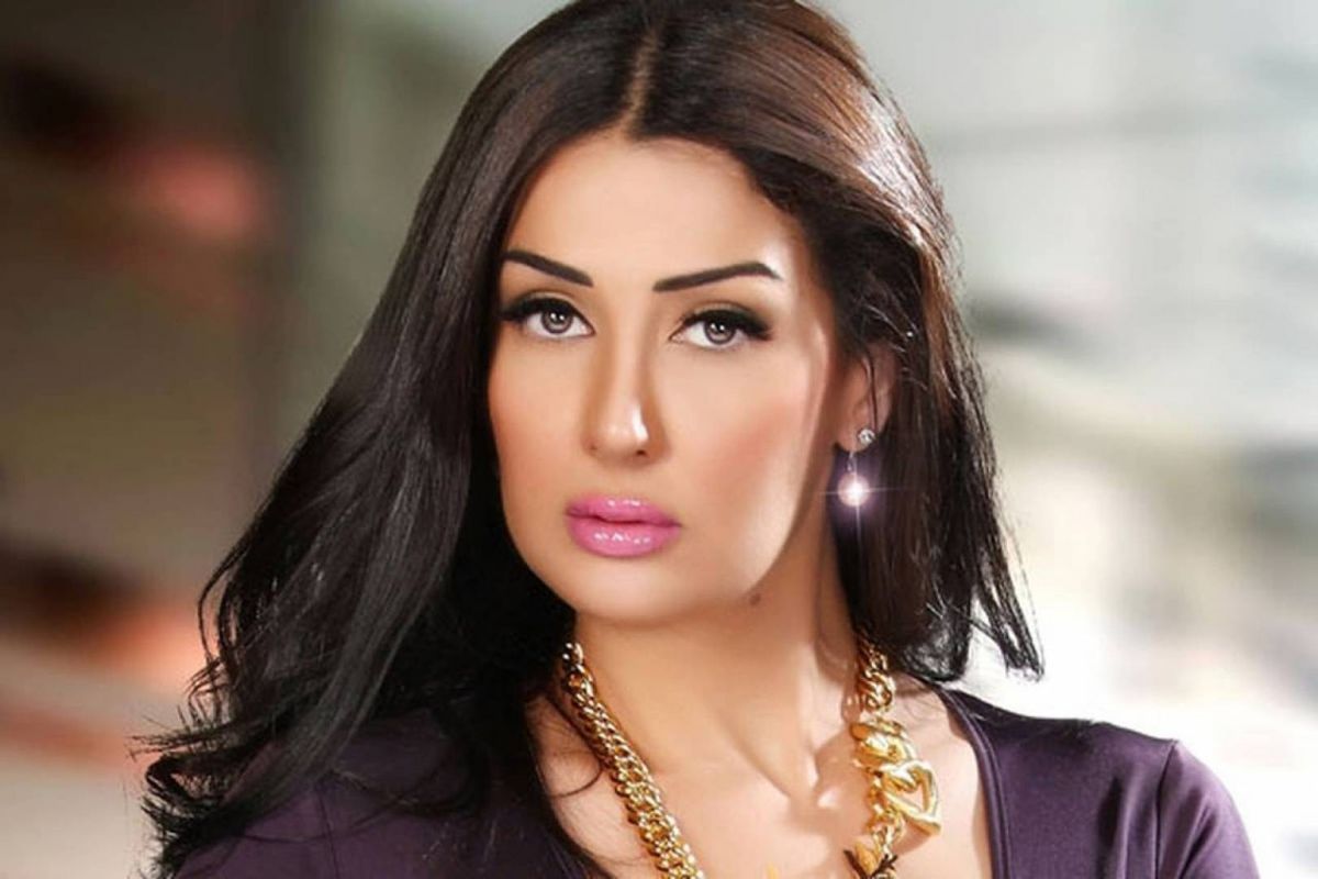 غادة عبد الرازق تسخر من بعض المصريين بسبب كورونا