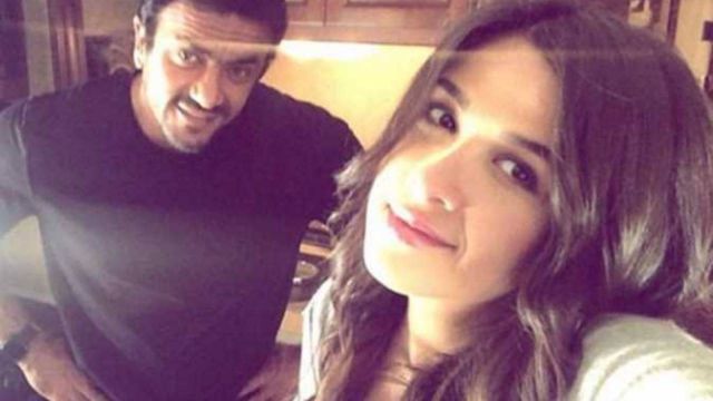 علاقة ياسمين عبد العزيز وأحمد العوضي من الألف إلى الياء