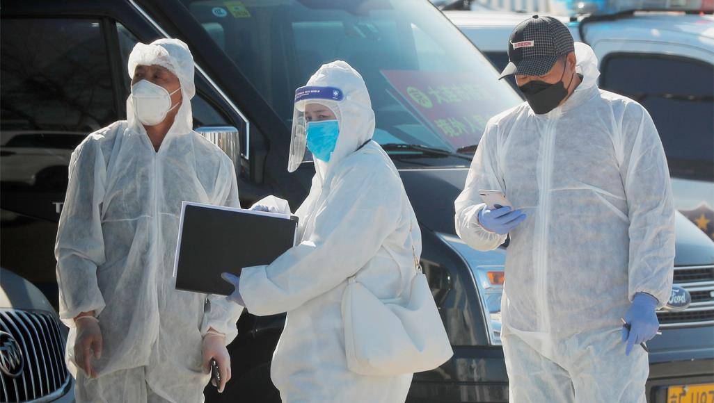 منظمة الصحة العالمية تحسم الجدل بشأن انتقال الكورونا في الهواء