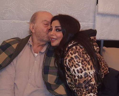 شقيقة هيفاء وهبي تنعى والدها