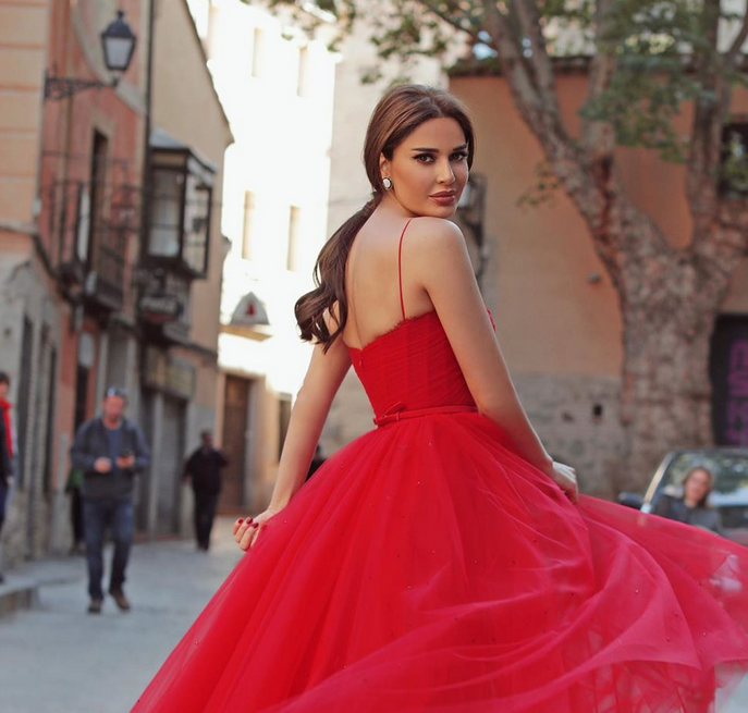 بالفيديو – سيرين عبد النور تعلمك طريقة تحضير المناقيش بالتفصيل