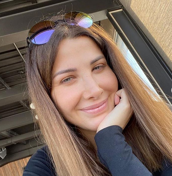 بالفيديو – نانسي عجرم تكشف تفاصيل حياتها العادية مع بناتها في الحجر