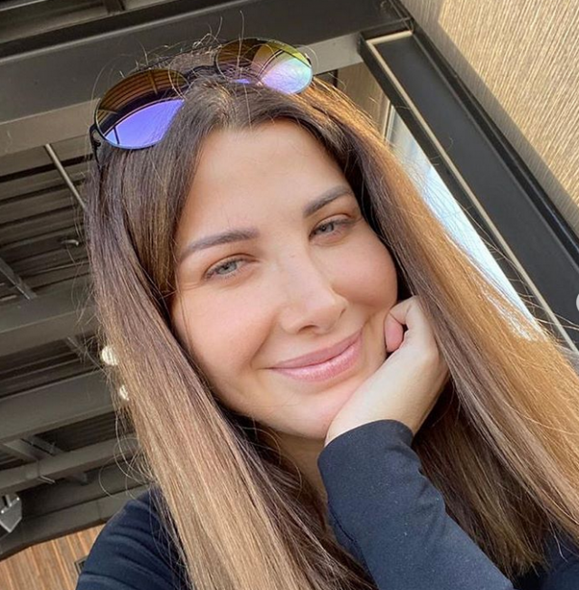 بالفيديو – نانسي عجرم تكشف تفاصيل حياتها العادية مع بناتها في الحجر