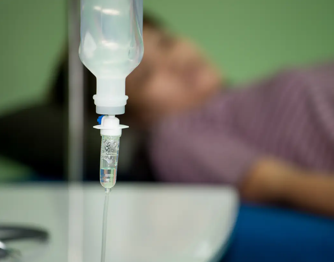 بالفيديو  -  إعلامية سعودية تعلن إصابتها وبناتها بفيروس كورونا