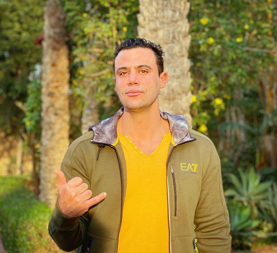 محمد إمام يسخر من تظاهرة الاسكندرية ويتوقع الأسوأ