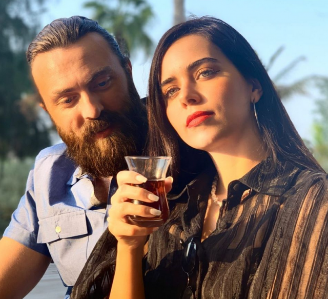 عزة زعرور ونور ياسين 