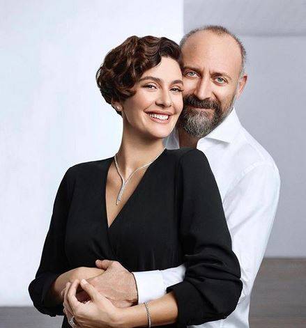 بيرغوزار كوريل ترزق بطفلها الثاني وهذا الاسم الذي اختارته له