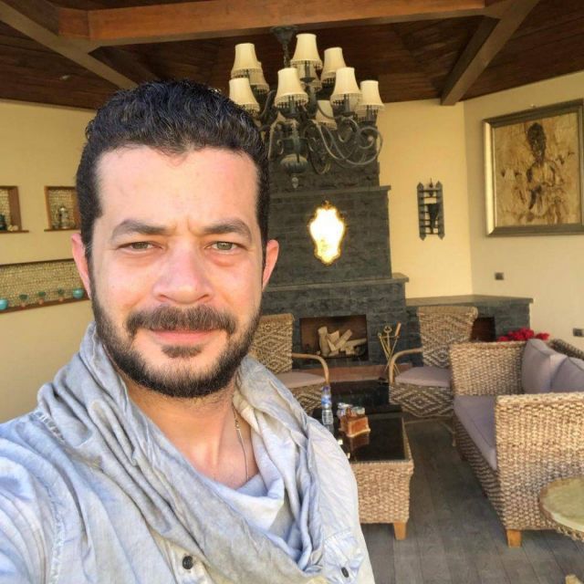 شريف سلامة (1)