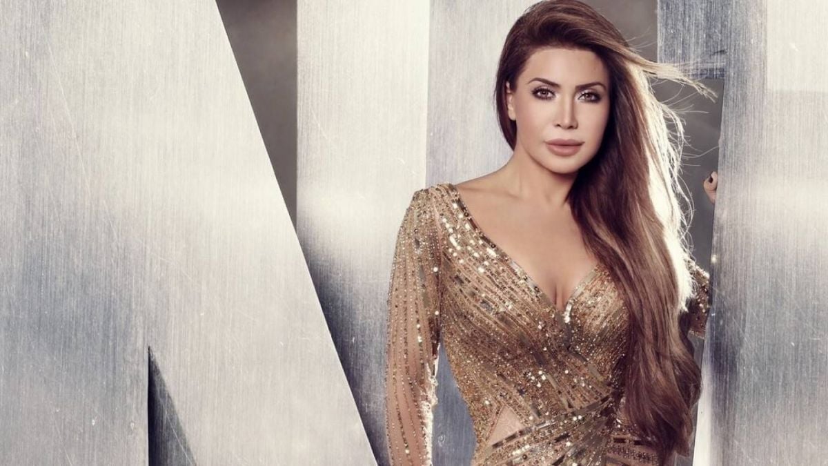 نجوم يمارسون الرياضة في الحجر