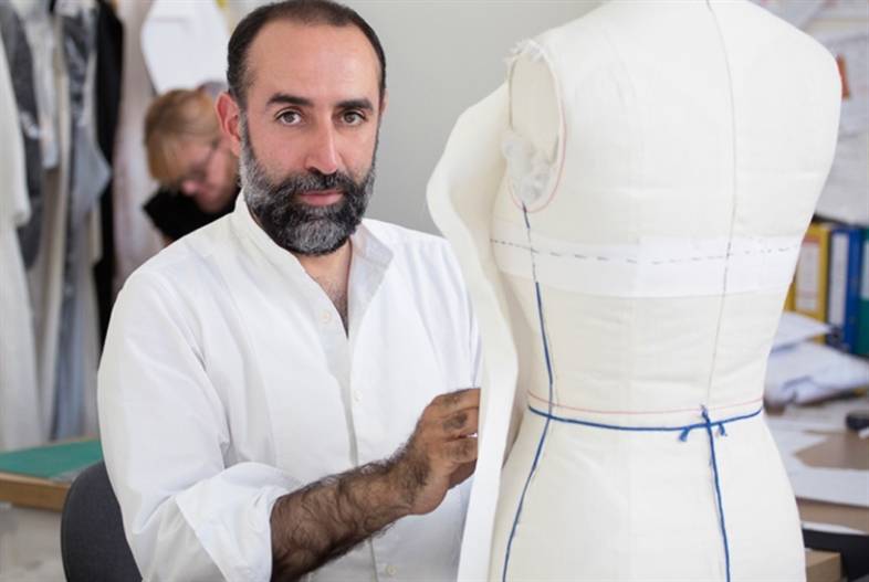 بالفيديو – ربيع كيروز في تفاعل مع انتشار كورونا: 