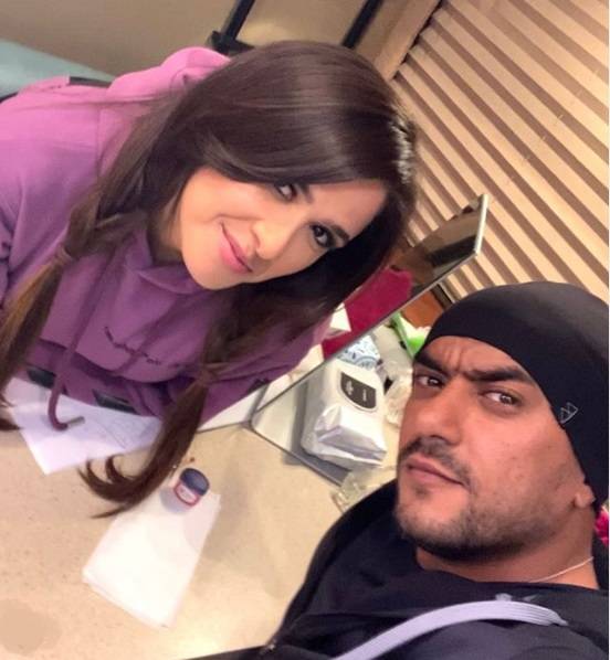 بالفيديو - أحمد العوضي يصف ياسمين عبد العزيز  بالـ