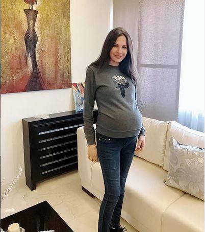 الصورة الأولى لتوأم جومانا بوعيد.. هكذا سمتهما