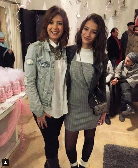 بالفيديو - إبنة منال سلامة في الحجر الصحي بعد عودتها من أميركا