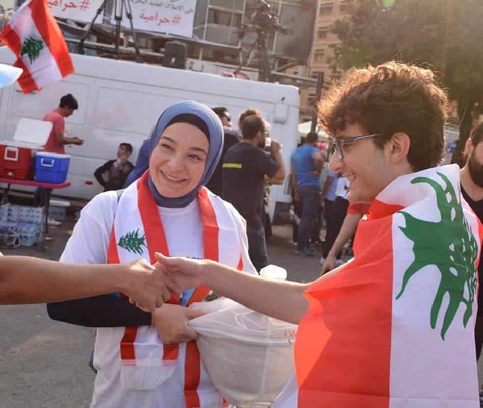 محمود ووالدته قصة أمل ونجاح... هكذا يتغلّبان على صعوبات طيف التوحّد