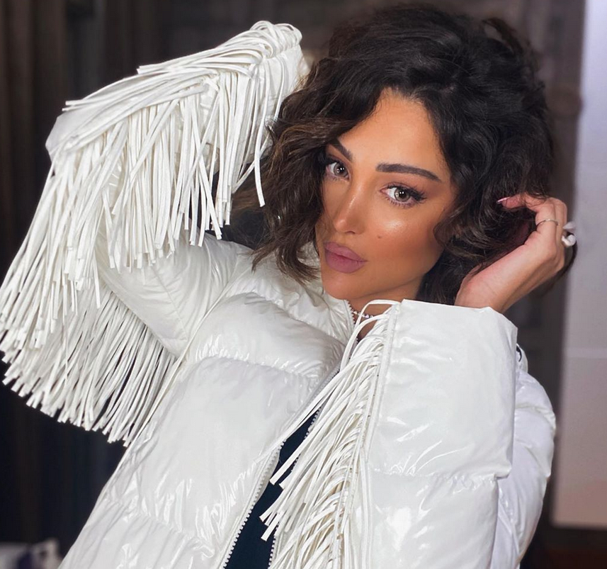 بالفيديو - شاعر مصري يكشف تفاصيل خلافه مع بسمة بوسيل: 