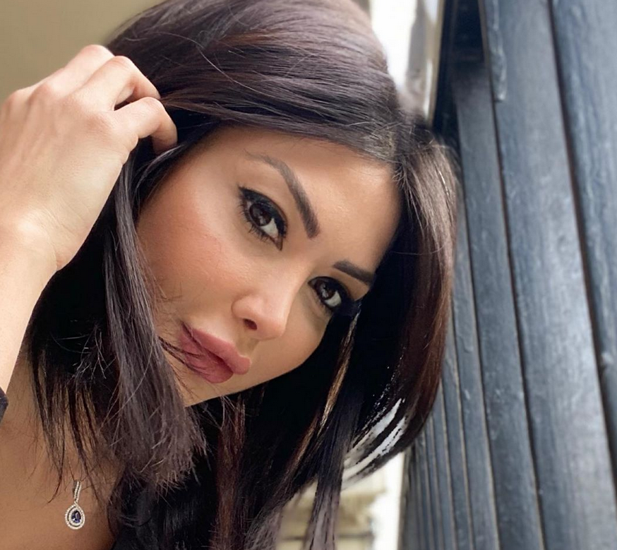 بالفيديو -  اتهام لدانة جبر بتخطي الحدود بجرأة حركاتها وملابسها على 