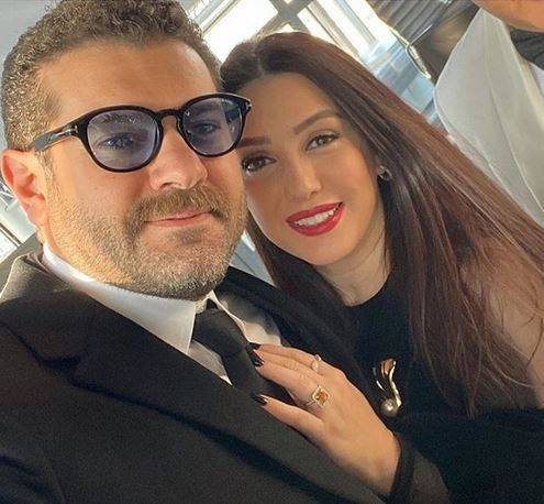 كندة علوش تحتفل بميلادها ببث مباشر مع الجمهور