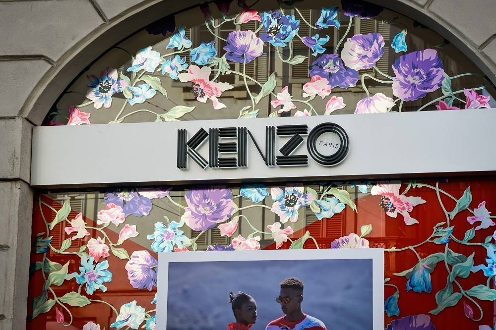 بين الموسيقى والحوار والتثقيف... Kenzo تعلن برنامجاً لتسلية المتابعين