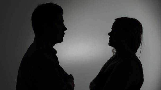 زوجة فنان شهير تكشف إصابتها بالسرطان قبل كورونا ووصيتها له: 