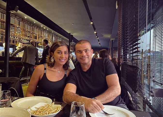 بالفيديو - دينا الشربيني تتغزل بعمرو دياب: 