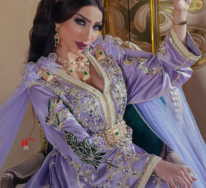 بالفيديو -  شقيقة دنيا بطمة تشتم هذا الشعب العربي: 