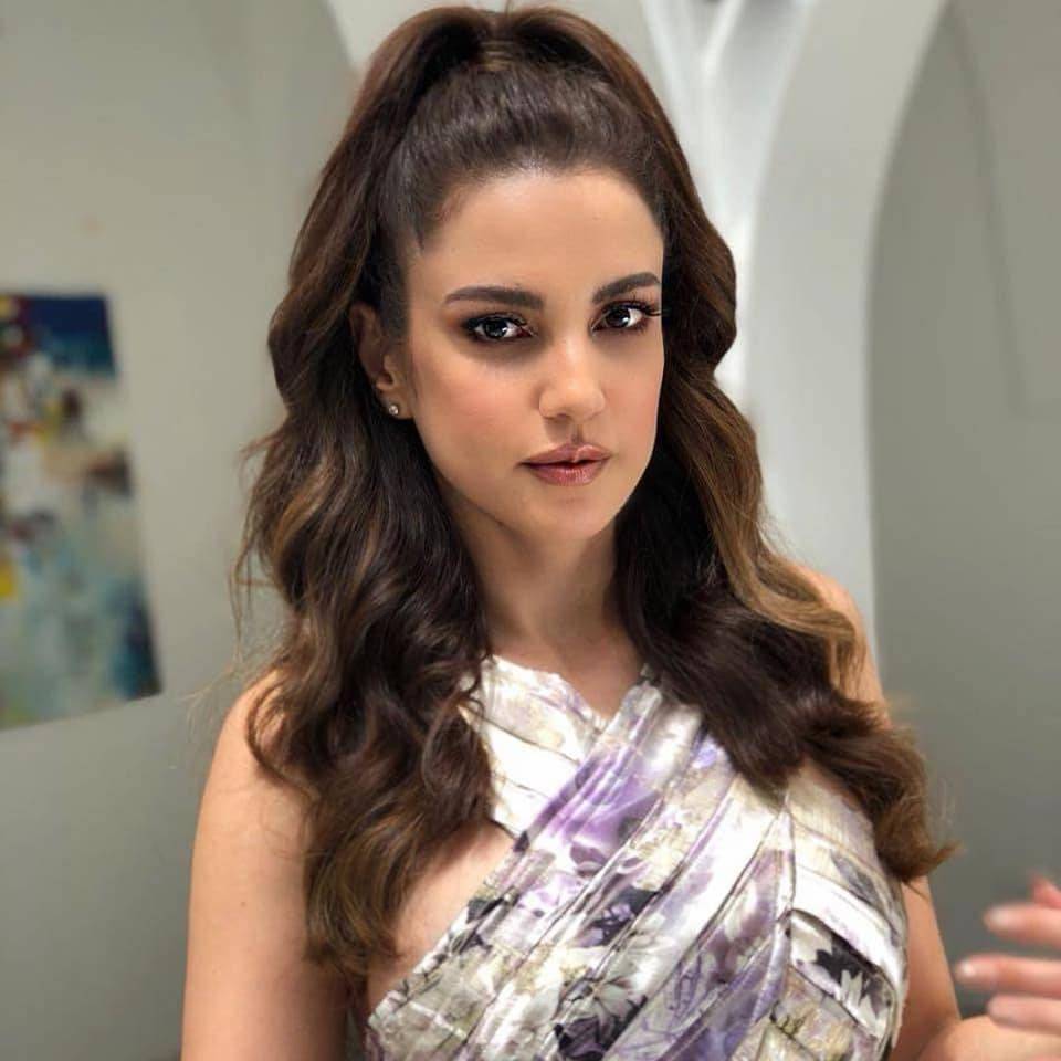 بعد انتشار أخبار عن ارتباطها برجل أعمال.. جدال بين درة ومتابعة