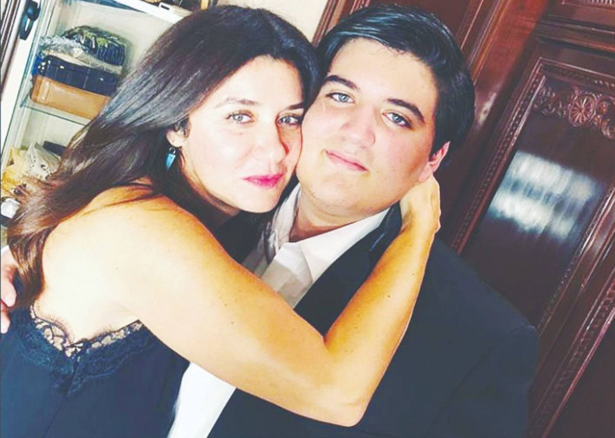 بالفيديو - ابن غادة عادل يهدد رامز جلال بعد إهانة والدته