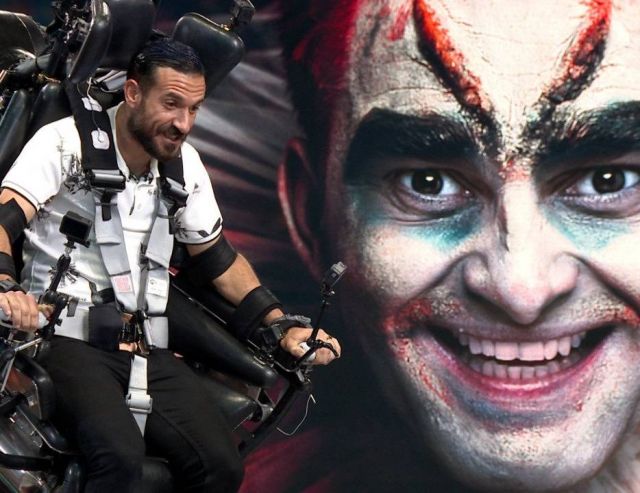 بالصورة – تعرفوا إلى زوجة وطفل علي معلول ضحية 