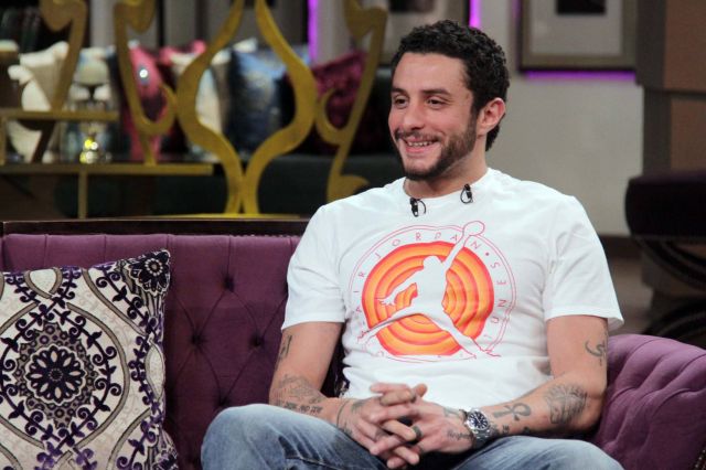 إتهام أحمد الفيشاوي وعدد من النجوم بإهانة مهنة التمريض